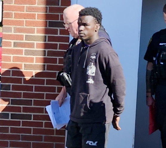 Teen jailed for allegedly threatening to shoot up school faces new ...